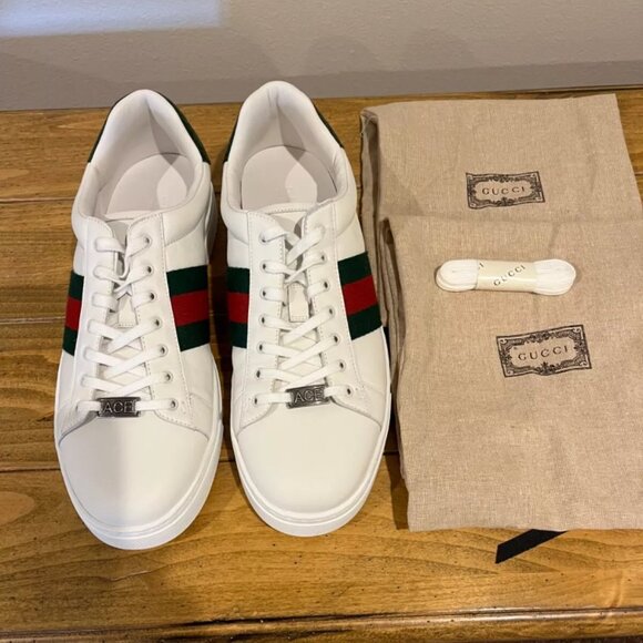 ens  white leather  Gucci tennis shoes size 9 purchased in Italy and didn’t fit - Picture 1 of 5